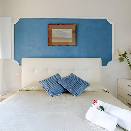 Fiera Di Luxury Apartment *